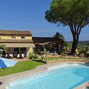 Parfum De Roses Bed & Breakfast